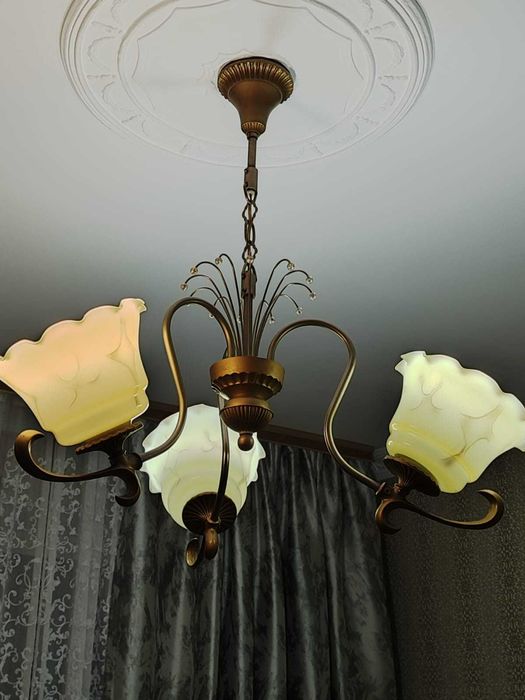 люстра 3 рожковая чехия в отличном состоянии