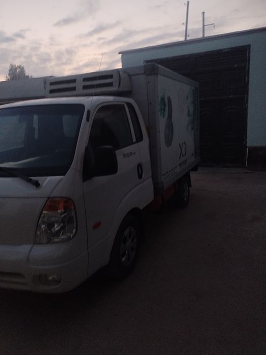 Кия бонго III сотилади йили 2010