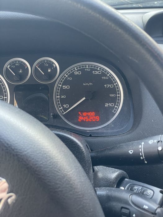 Peugeot 307 1.4 16V 88 кс. На части