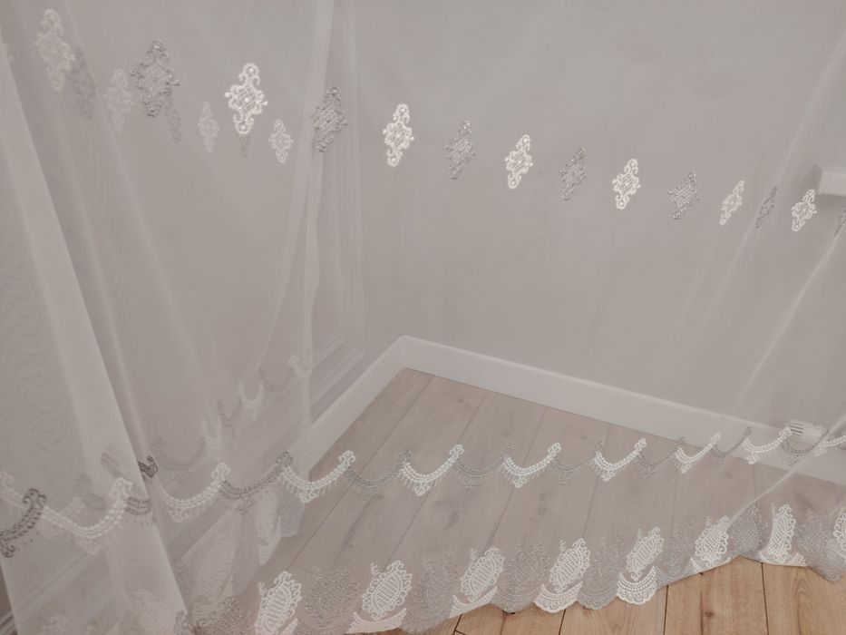 Продам тюль в зал