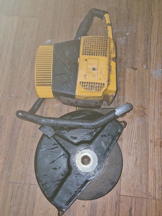 Vând drujba beton Partner