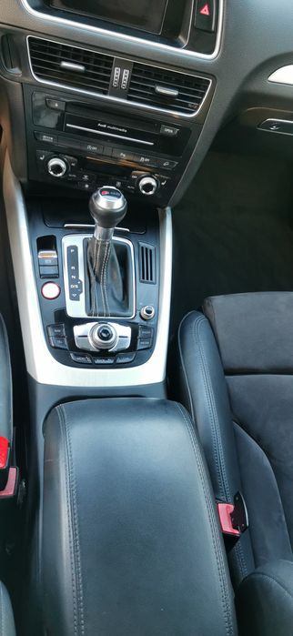 Vând Audi SQ5 an fabricație 2013