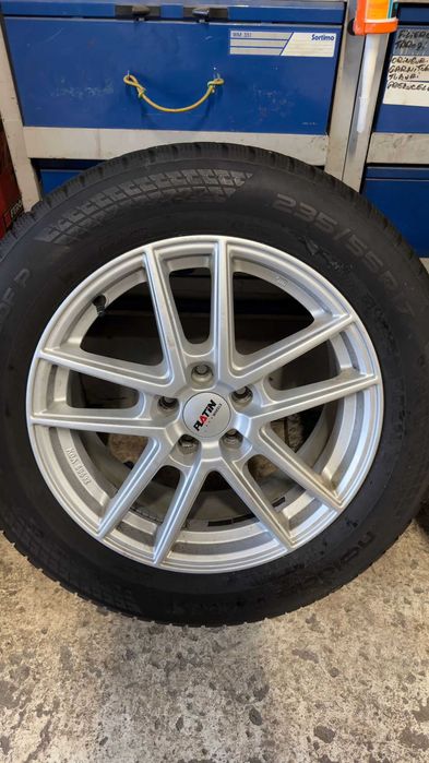 Jante Ford Kuga  235 55 17 iarna Nokian DOT 2424 Volvo