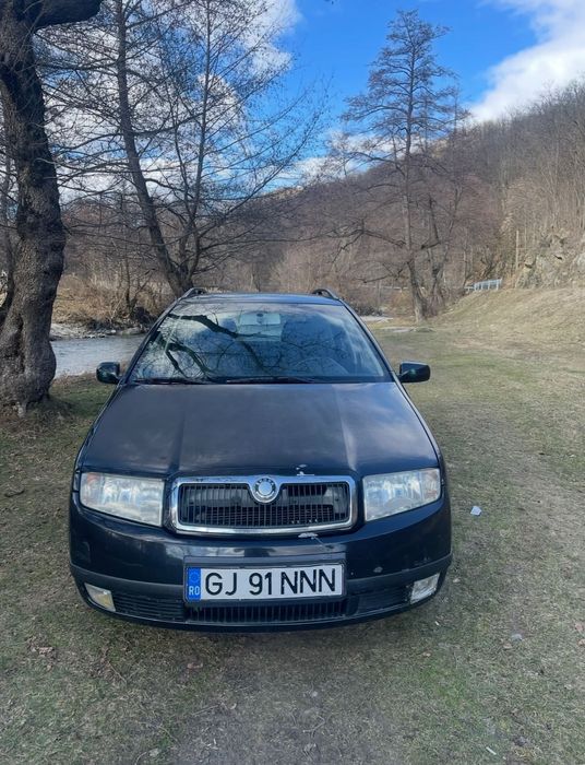 Vând Skoda Fabia 1