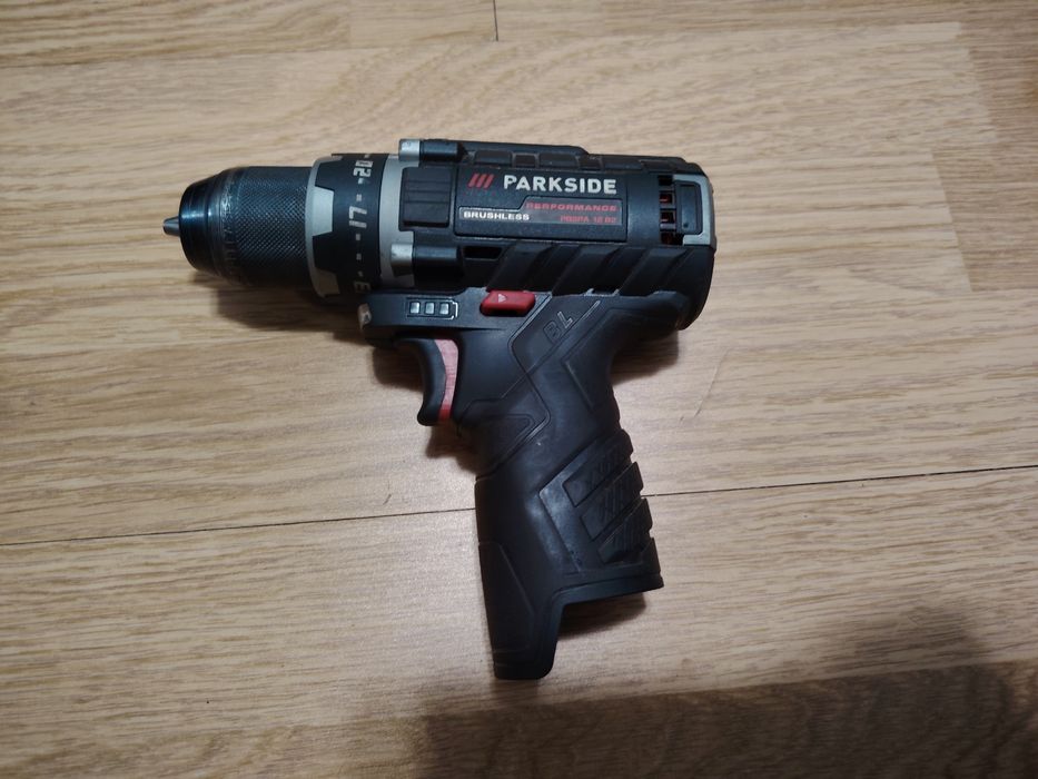 Винтоверт Parkside 12v черна серия