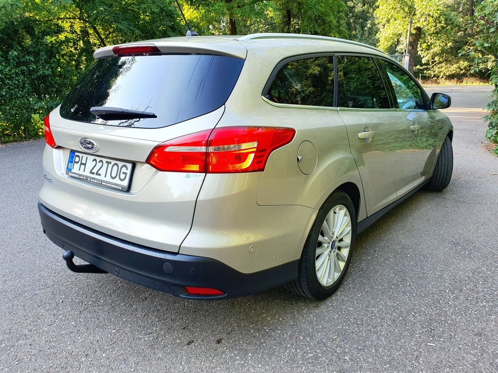 Vând Ford Focus Titanium,Navi,Android Auto,Euro 6,Telefonie,Led