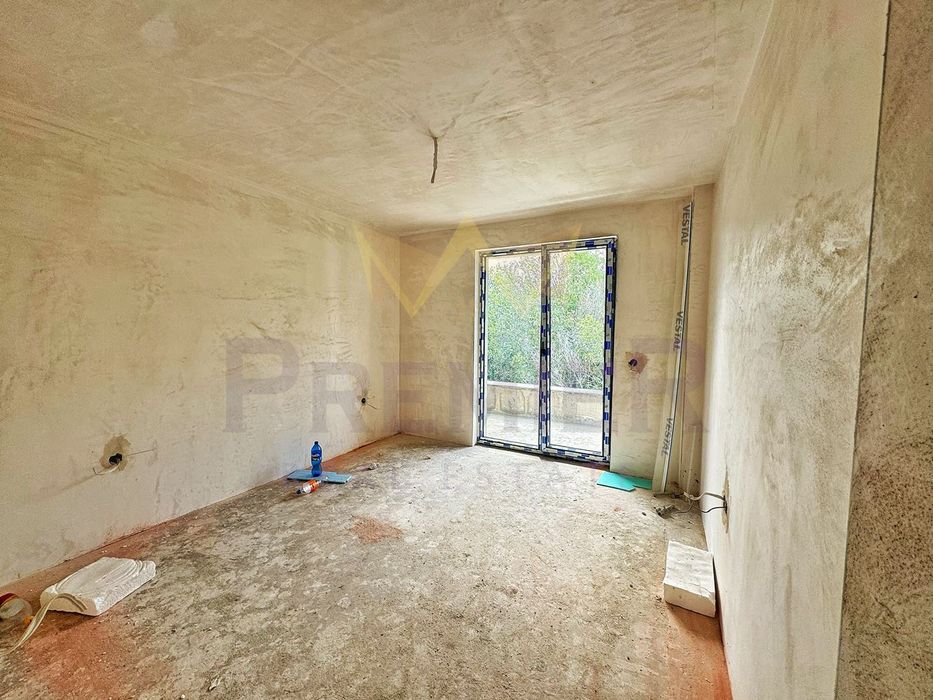 Продава се Двустаен апартамент в Варна, Владислав Варненчик - 65 кв.м за 1139 €/кв.м - Снимка #3