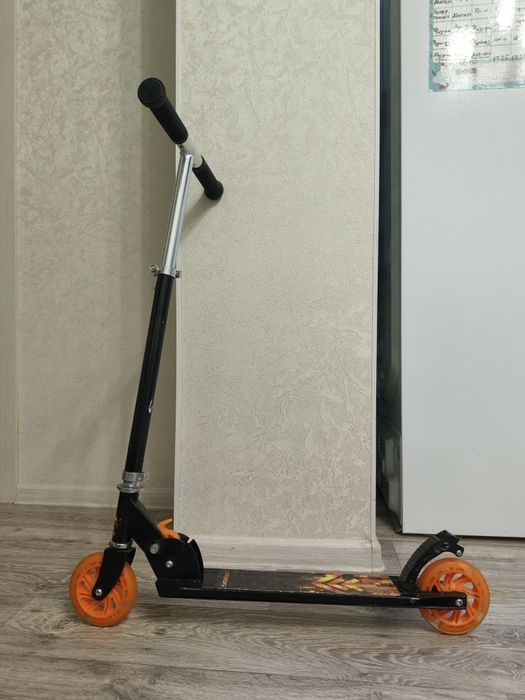 Продам самокат детский