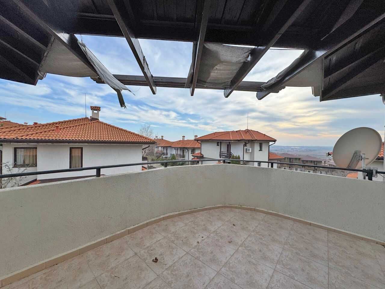 Продава се Двустаен апартамент в с. Кошарица, Област Бургас - 70 кв.м за 856 €/кв.м - Снимка #10