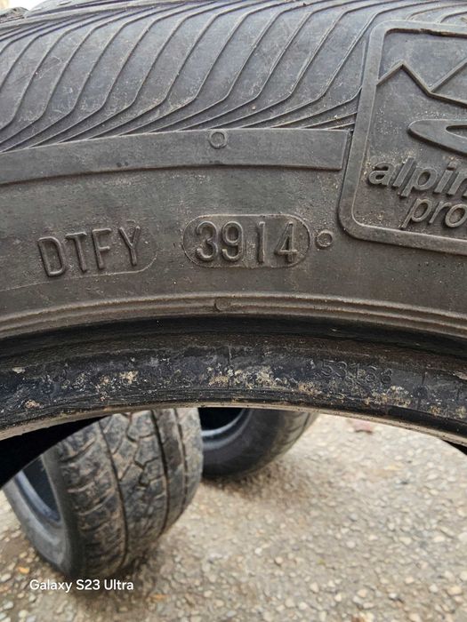 Продавам зимни гуми 205 55 16 SEMPERITO