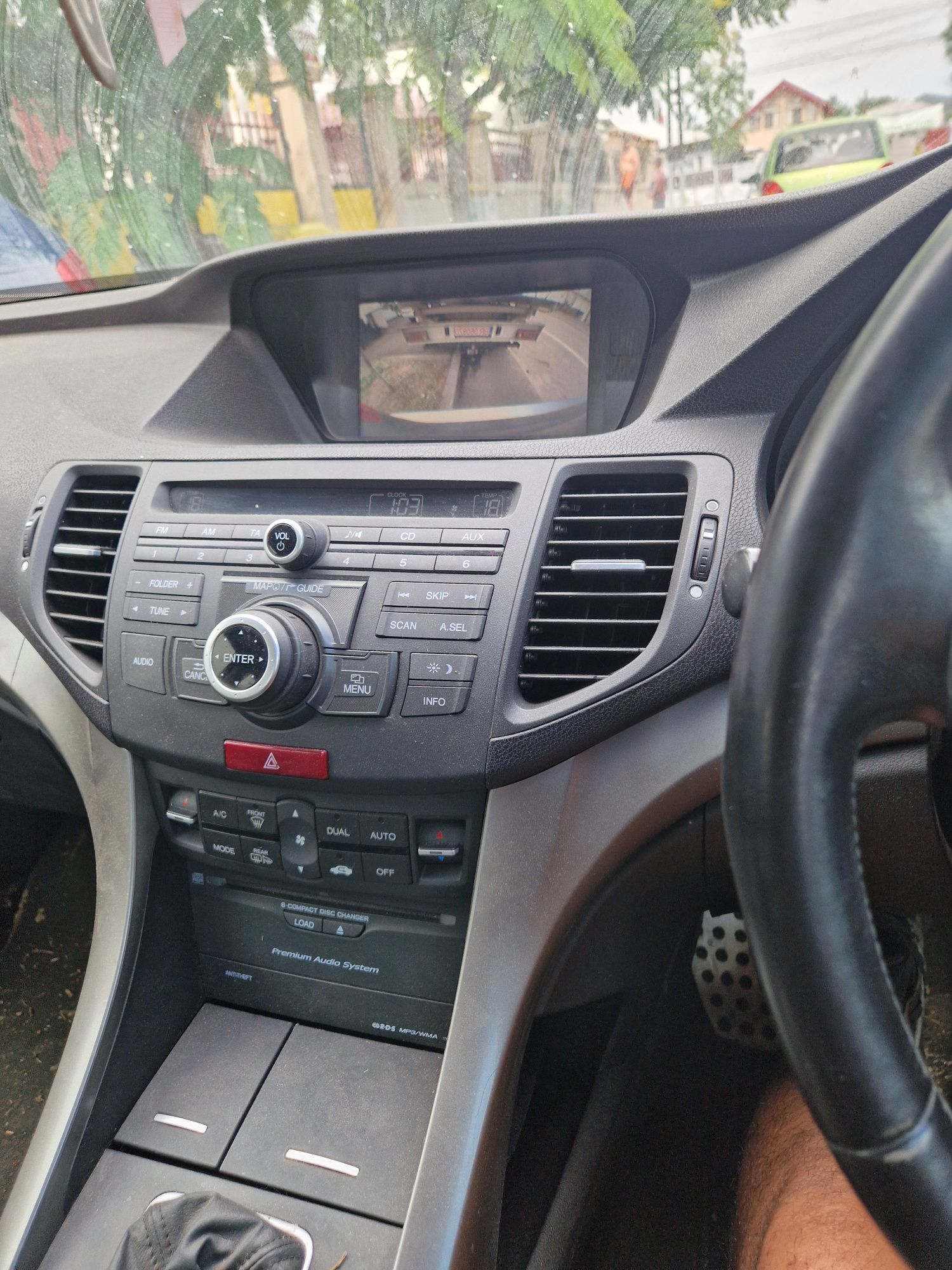 Dezmembrez Honda Acord facelift 2.2