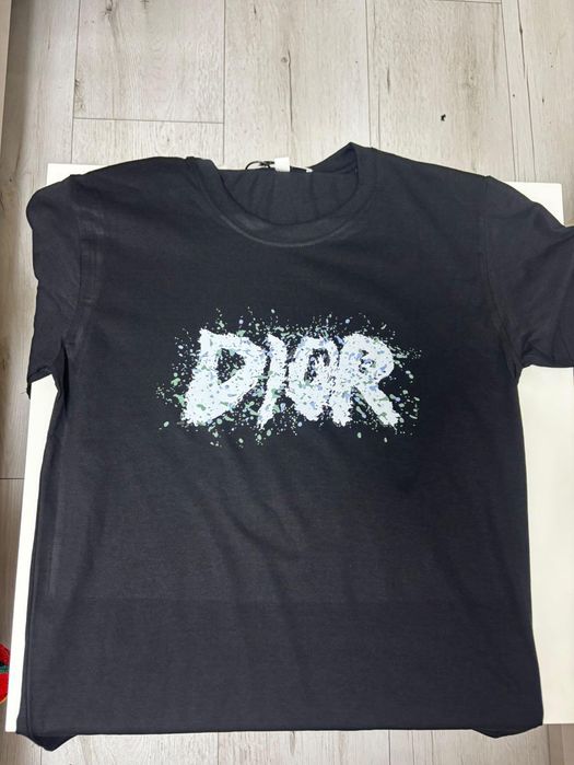 Тениски на Dior,Dsquared и Essentials