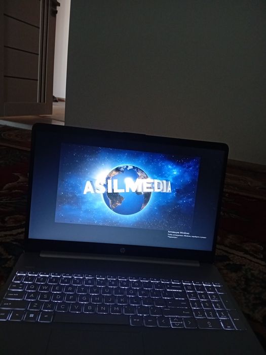 HP Laptop 
15s-fq5295nia

Intel® Core™ i5-1235U Processor [2]

512GB S