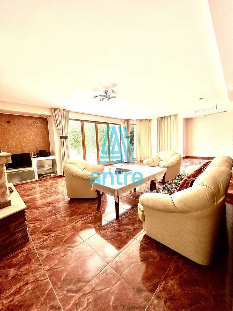 Продава се Къща в с. Бистрица, Област София-град - 410 кв.м за 2183 €/кв.м - Снимка #1