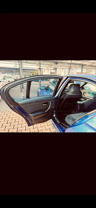 Bmw masina e pentru dezmembrat dar o dau completa