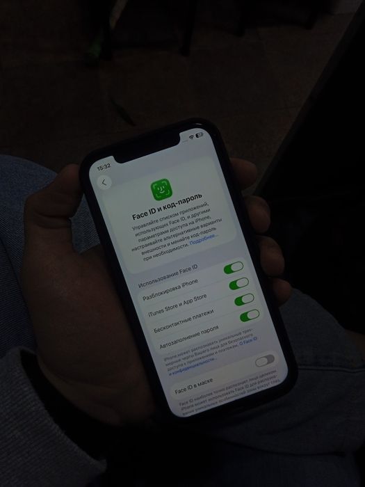 айфон 12  64/79%