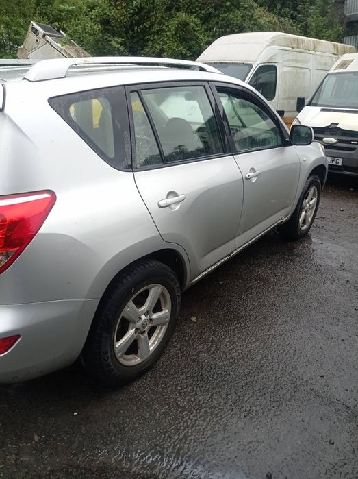 Toyota Rav4 2.0 VVTI 150 kc 2008 г
