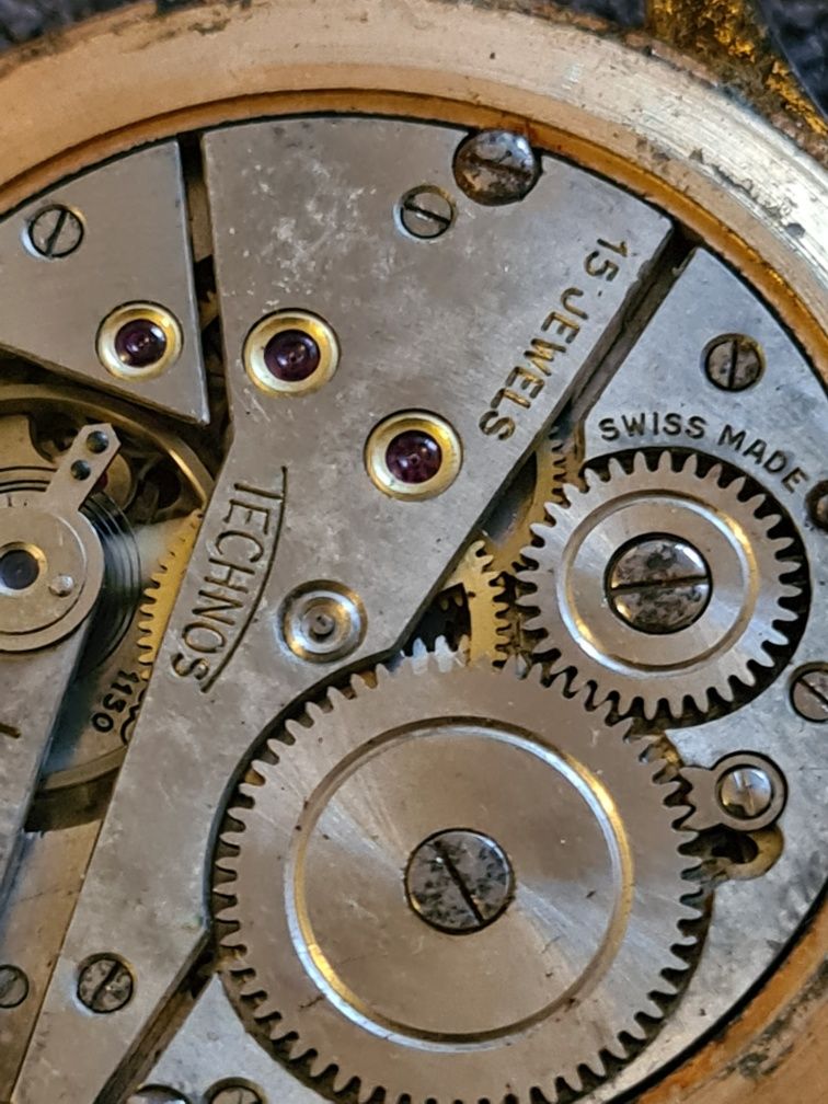 Ceas elvețian marca technos mecanic