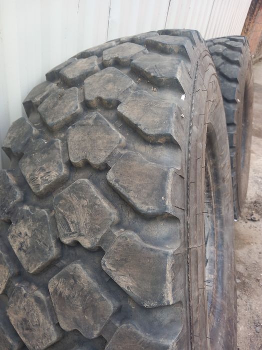 Vînd anvelope 365 85 R20 Michelin x