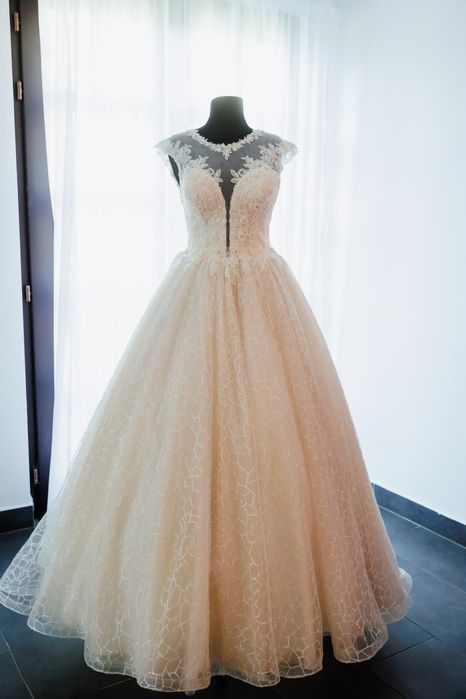 Rochie mireasa Vladiyan