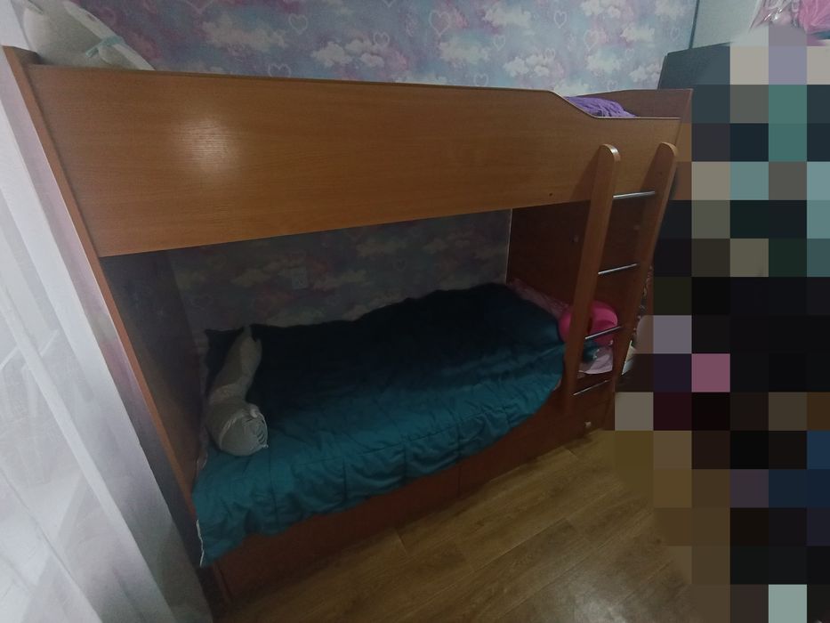 Продам двухъярусную кровать