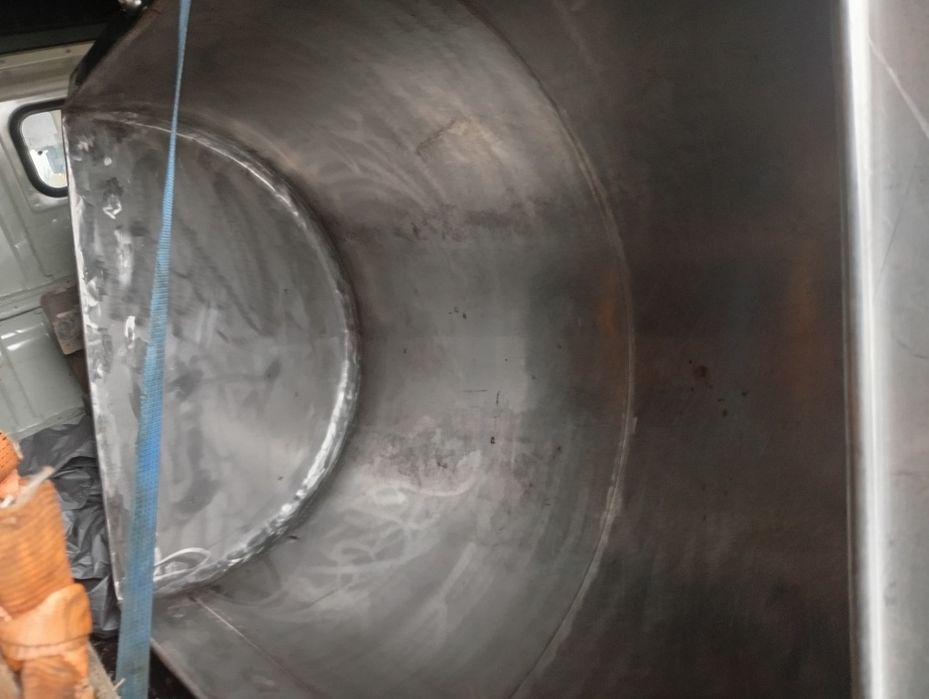 Продавам индустриална вана от неръждаема стомана (INOX) 1000л