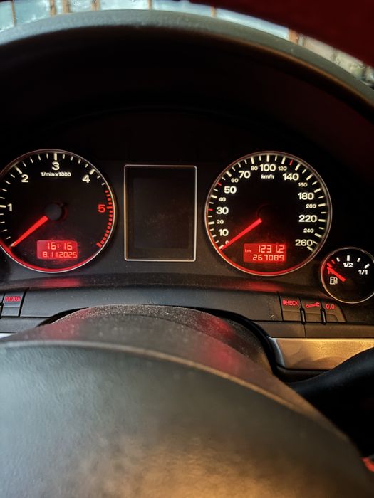 Audi A4 B7 2.0 tdi avant Tunning “boyracer” cititi anuntul