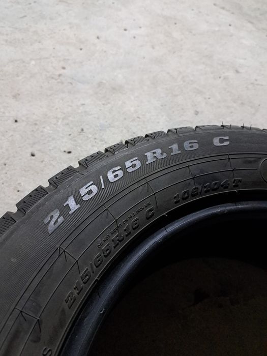 2 anvelope iarnă 215 65 R16C Dunlop