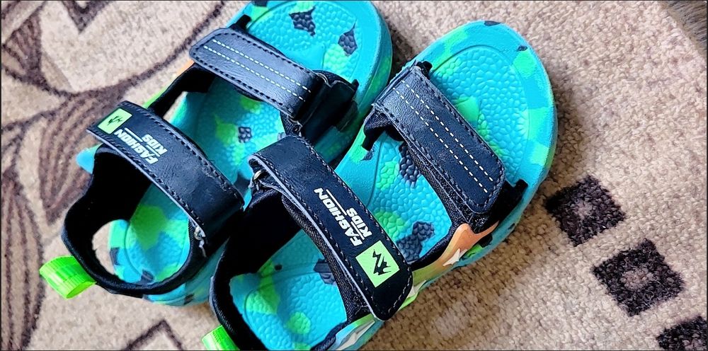 Сандалики на мальчика