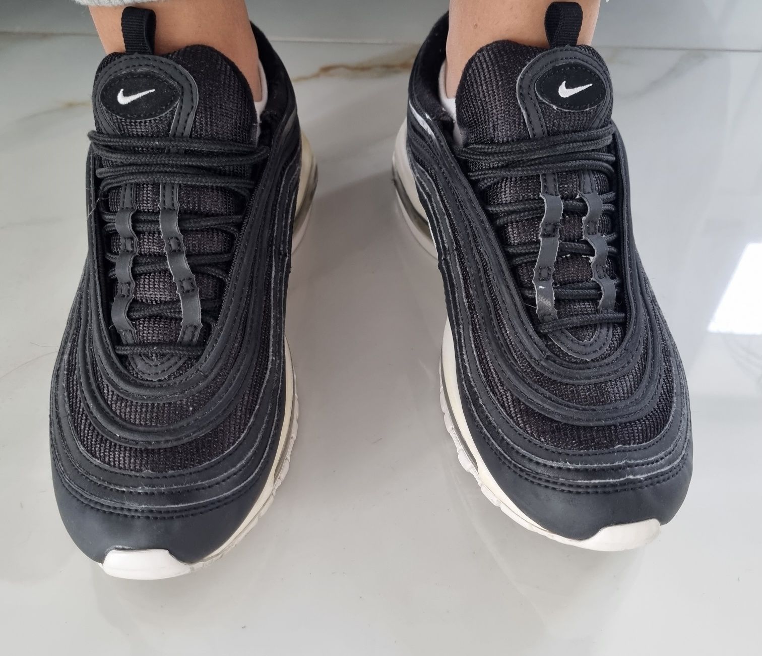 Vand adidasi în stare buna!Nike air max 97.