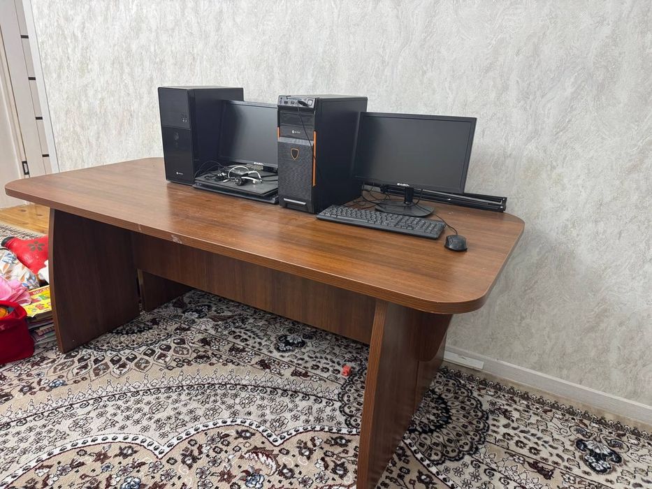 Стол офисный сотилади