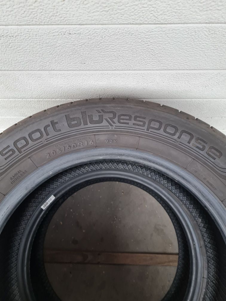 Летни гуми 2 броя DUNLOP SportBluResponse 205 60 R16 дот 4719