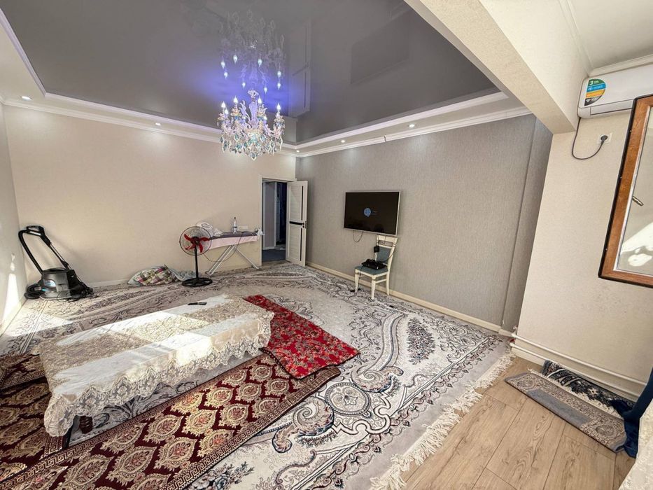 ПРОДАЁТСЯ КВАРТИРА Чиланзарский район Ориентир: 20 кв