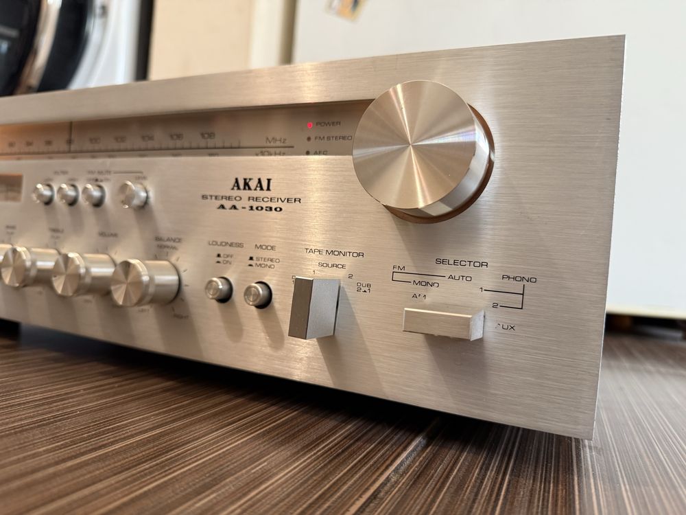 Akai AA-1030 Като нов