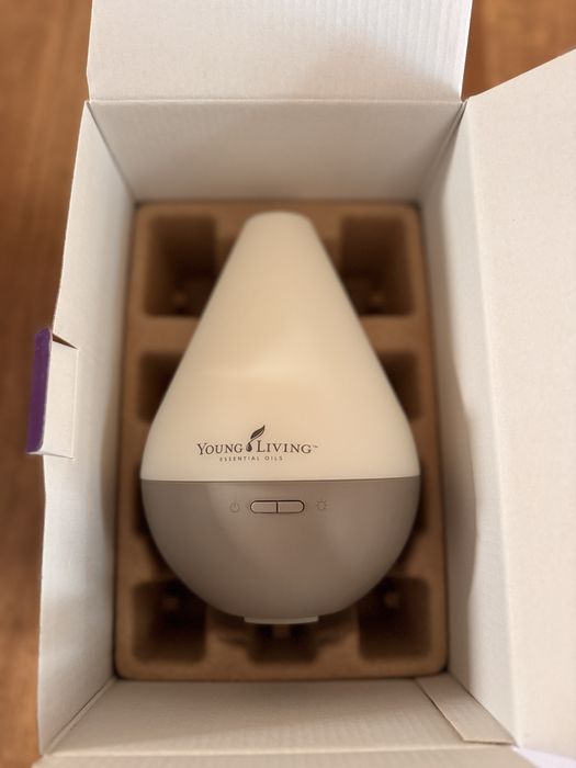 Vand difuzor diffuzer difuzer marca Young Living Dewdrop