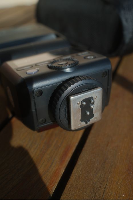 Светкавица godox tt350o