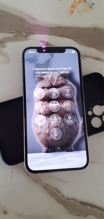 Iphone 12 pro sotiladi kichkina aybi bor