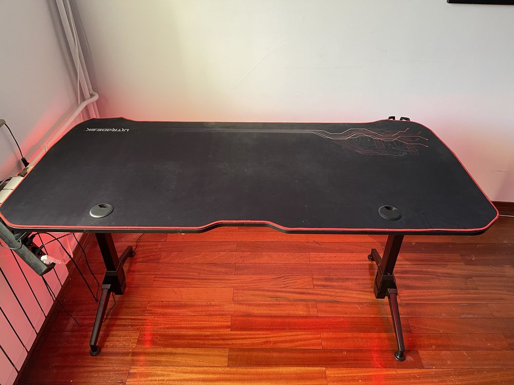 Ultradesk RGB 159х75