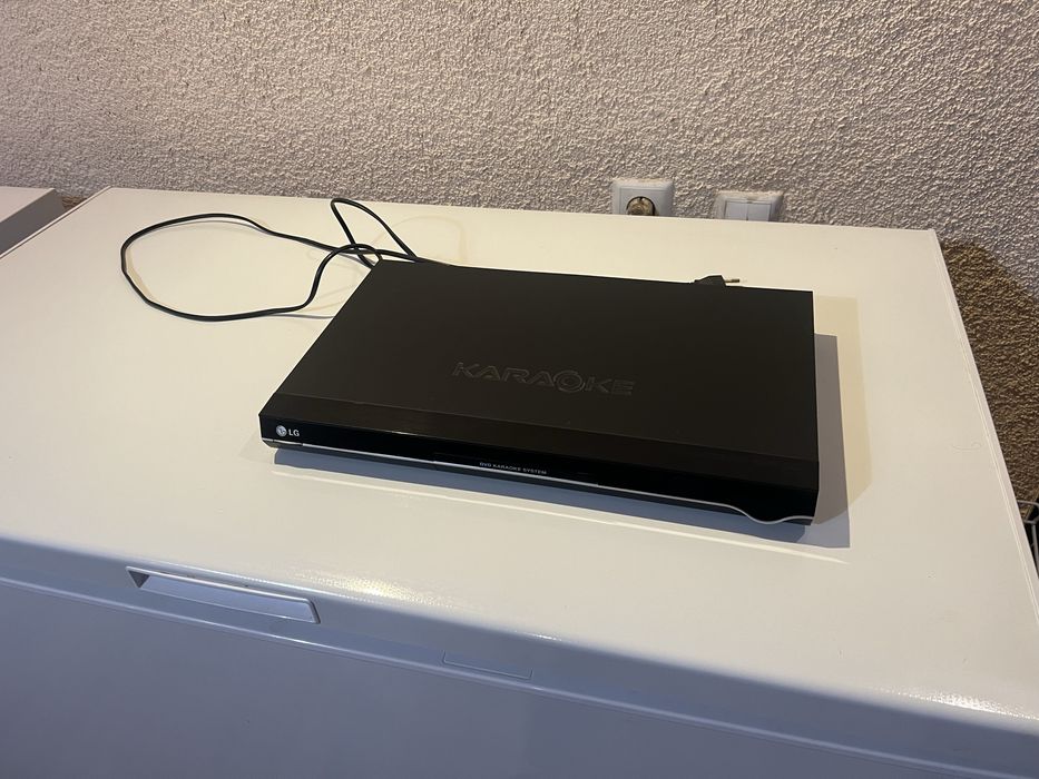 DVD LG плеер в хорошем состоянии!