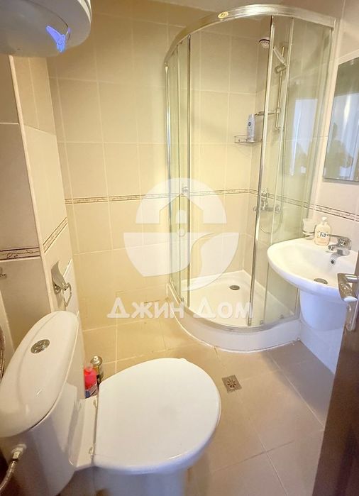 Просторен тристаен апартамент в к-с „Бей Вю Вилас“, с. Кошарица