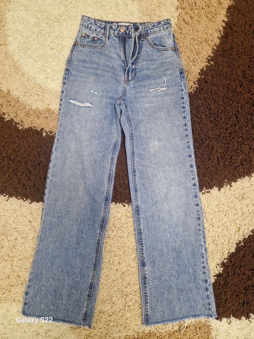 Blugi în stare perfectă