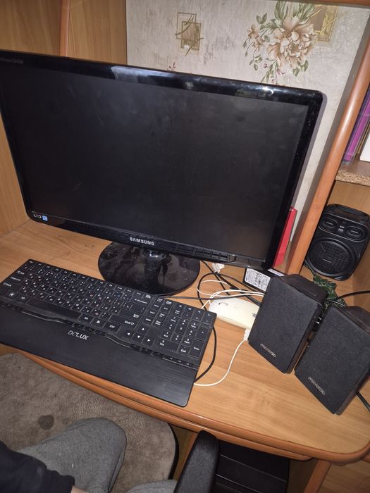 Продам компьютер в хорошем состоянии не виснет