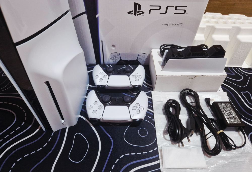 Ps 5 slim 1tb 2 дж+станция и 7 топ игры!