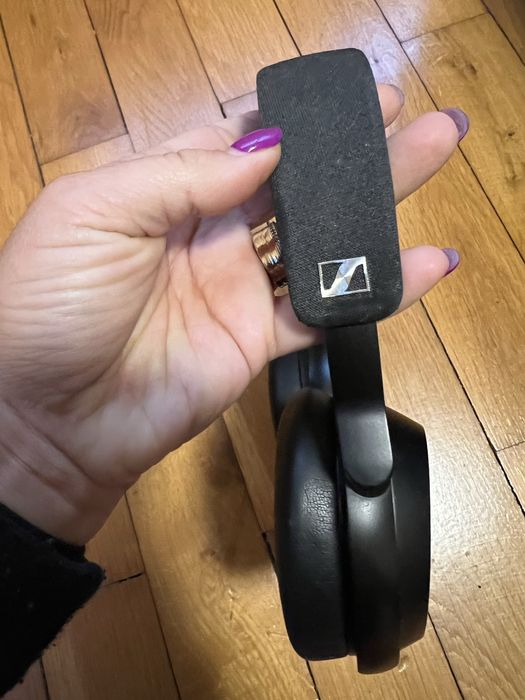 Casti Sennheiser Momentum 4