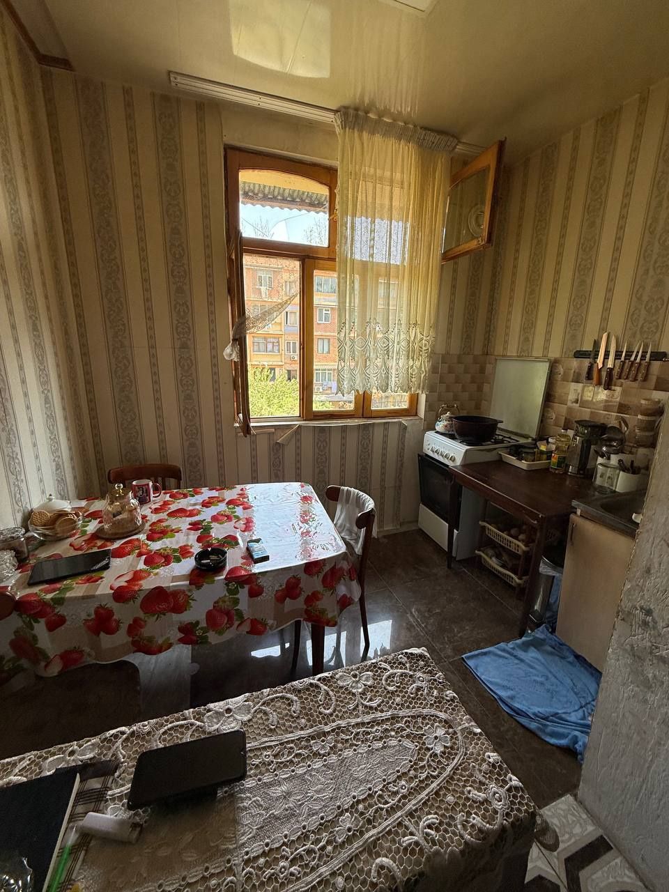 Продаётся 3-х комнатная квартира в Сергели 4