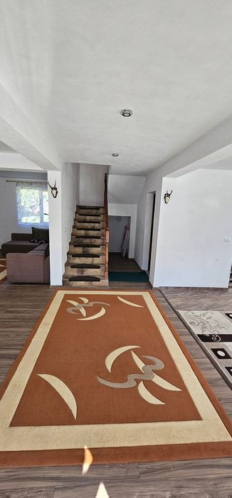 Vand sau schimb cu teren apartament  vila la cheie de 192mp utili  la
