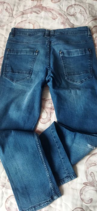 Мъжки дънки продавам