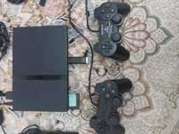 Plasteshn 2 Sony 
Holati ideal 
2 Jostik 
Fleshka 32 Gb
FreeMcBoot 8mb