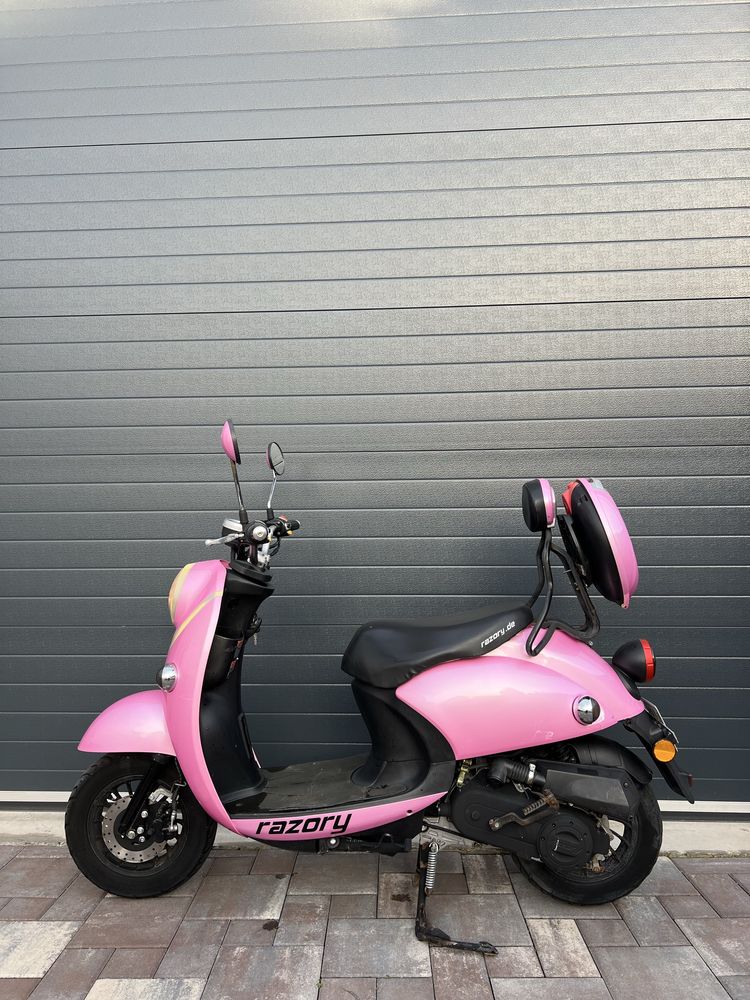 Scuter Razory Fara Permis 25 Km\H Benzina 2020