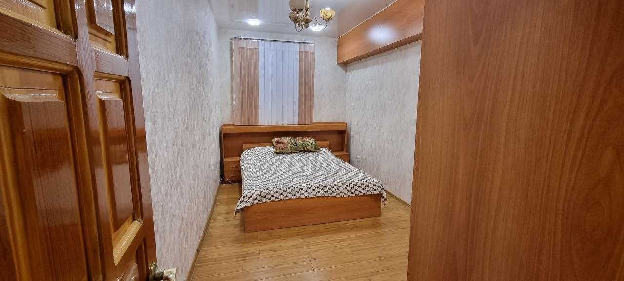 Сдаётся квартира в самом центре города!